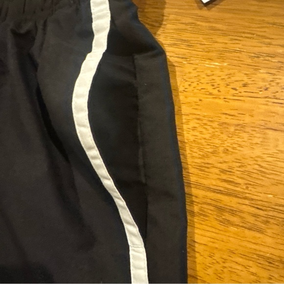 NIKE Mens Black Gray Mesh Lined Split Swim Volley Shorts Small NESSA568 001 New - Picture 2 of 9